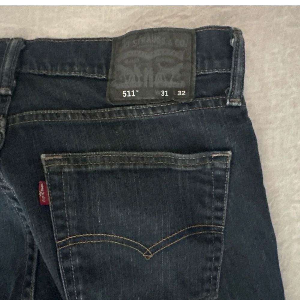 Levi's 511 Dark Wash Jeans Straight Leg Classic Fit Denim Pants‎ 31x32 Men's